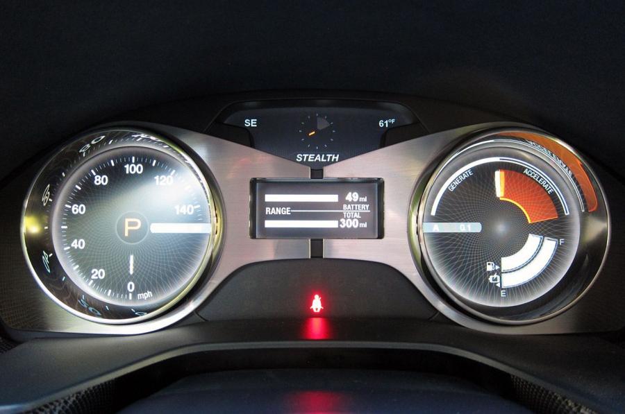  Fisker Karma 2012 года  (фото 20 из 103)